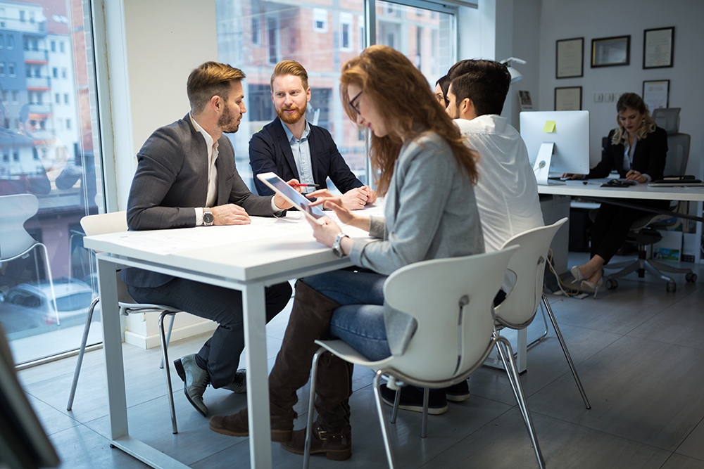 The-Future-of-Work-Why-SMBs-Are-Adopting-All-in-One-Operating-Systems-in-2025