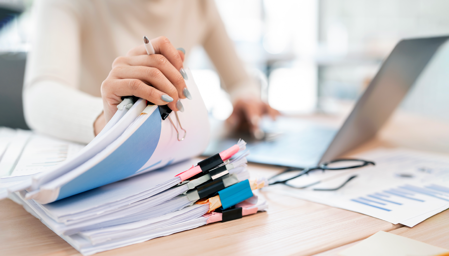 How to Manage Compliance and Documentation Easily